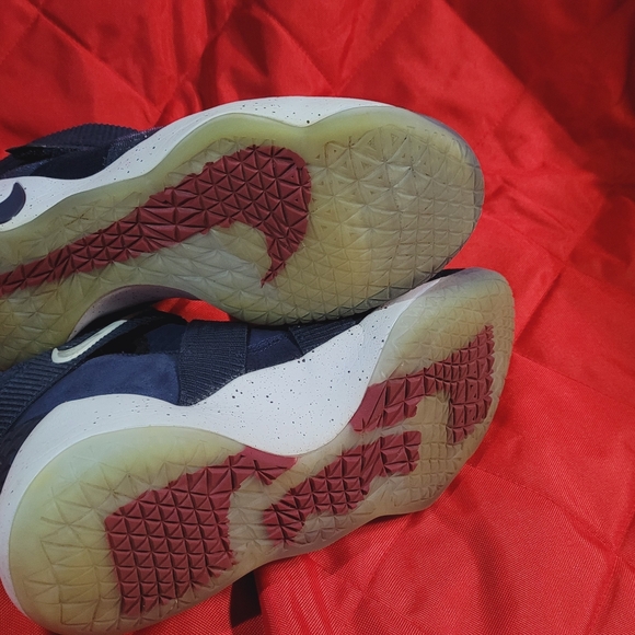 Nike Lebron Soldier XI, College Navy basketball sneakers size 12 M - Picture 3 of 11